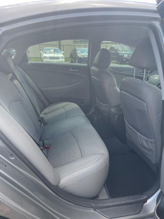 2013 Hyundai Sonata Image 12