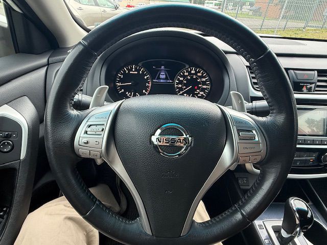 2018 Nissan Altima Image 14