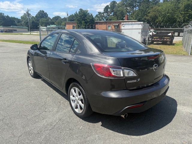 2010 Mazda Mazda3 Image 3