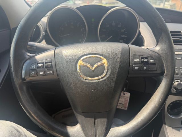 2010 Mazda Mazda3 Image 13
