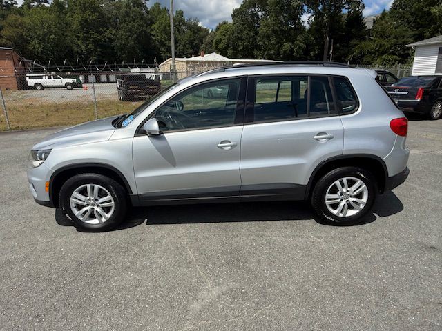 2015 Volkswagen Tiguan Image 2
