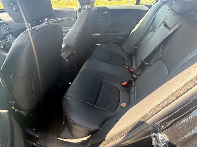 2018 Jaguar XE Image 10