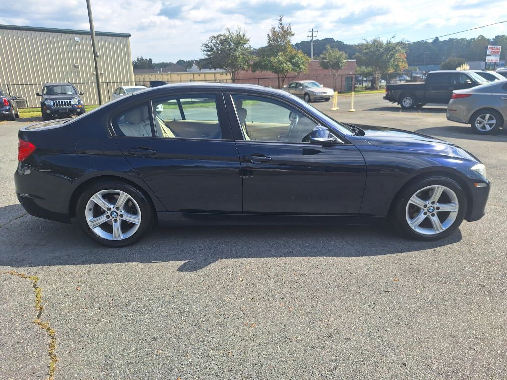 2013 BMW 3 Series Image 5