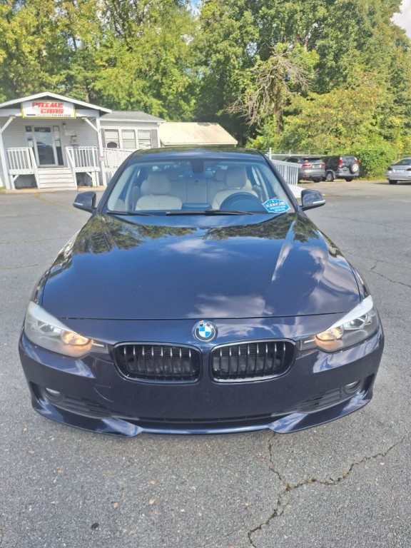 2013 BMW 3 Series Image 7