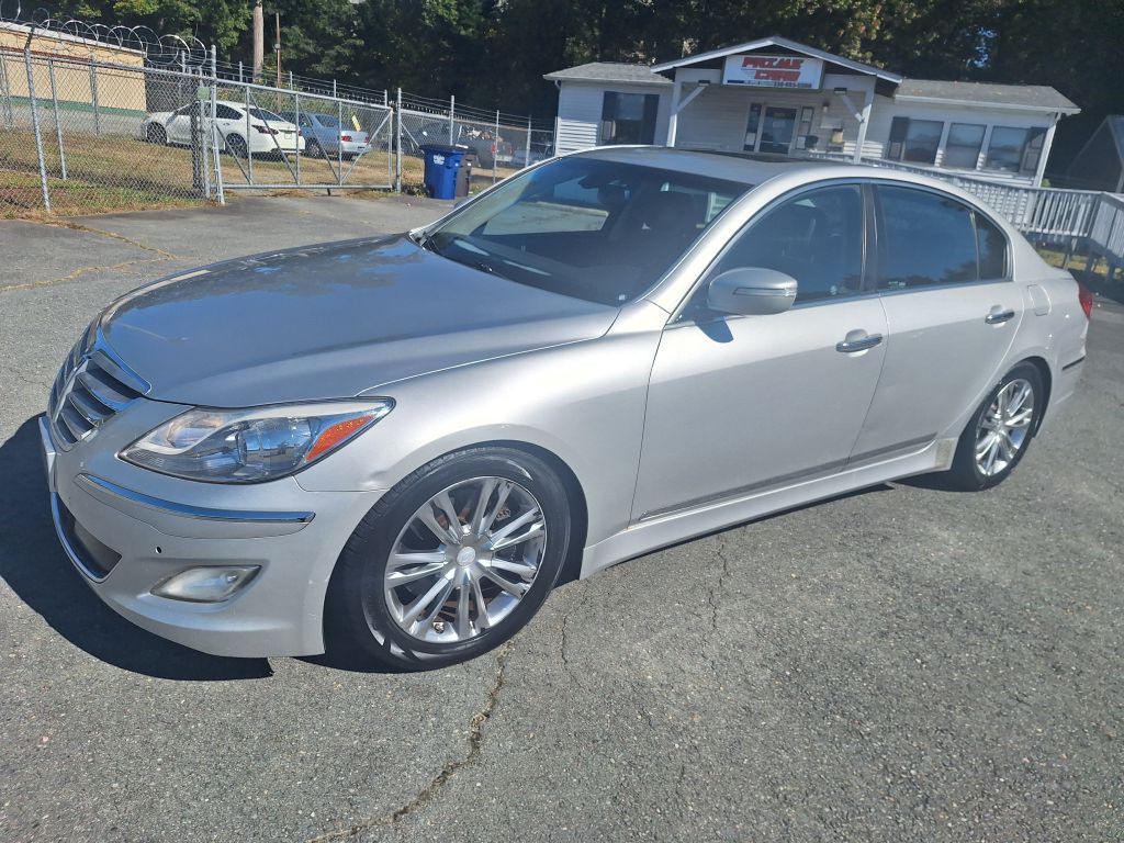 2012 Hyundai Genesis Image 1