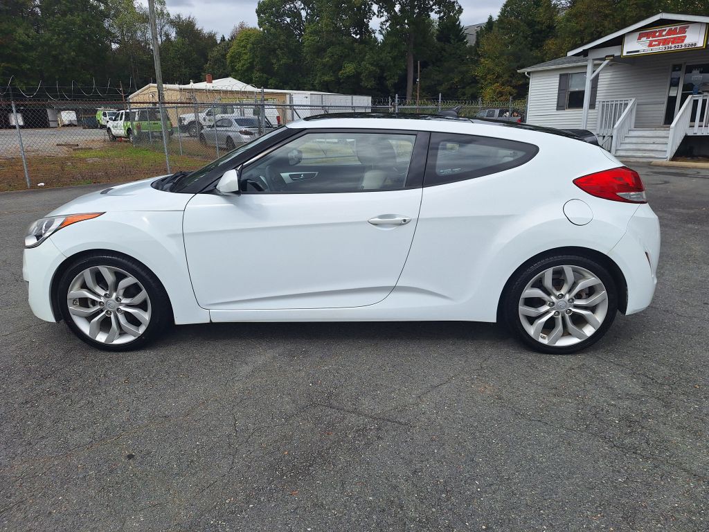 2013 Hyundai Veloster Image 8