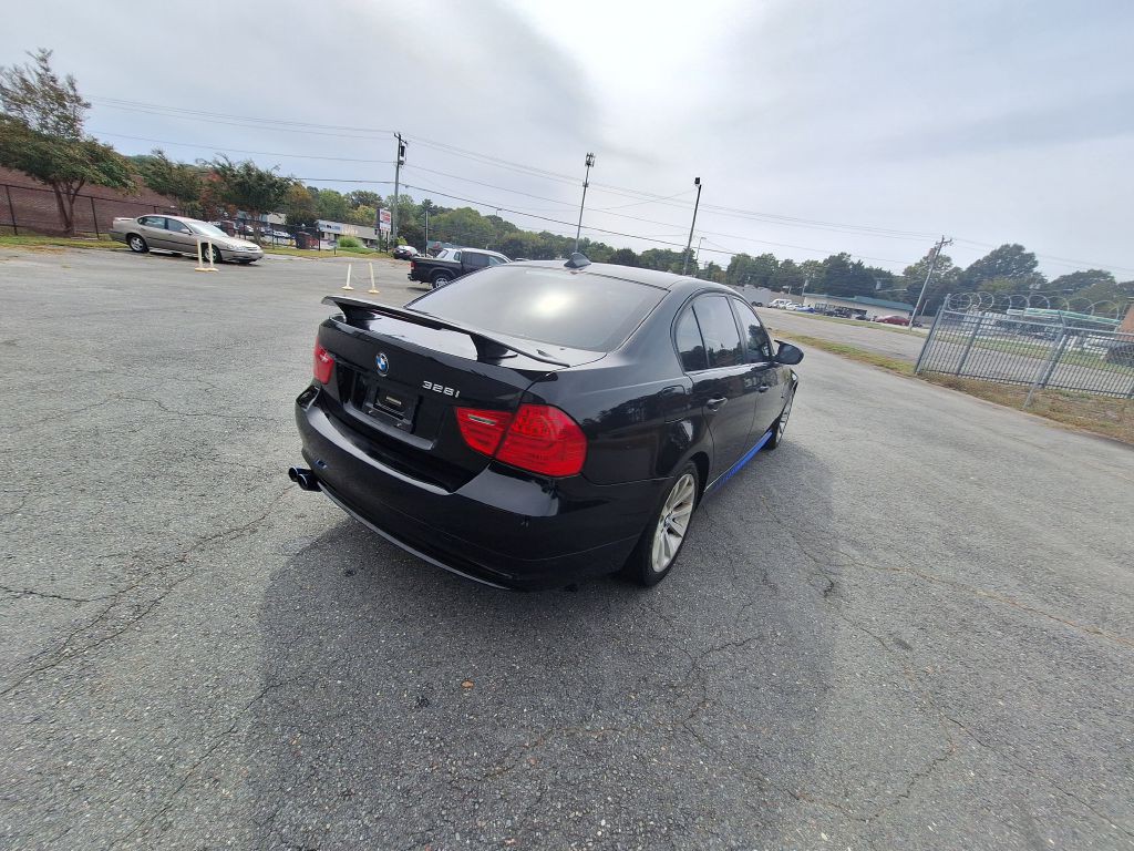 2010 BMW 3 Series Image 5