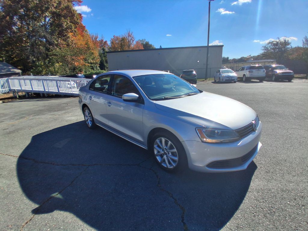 2012 Volkswagen Jetta Image 3