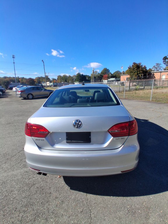 2012 Volkswagen Jetta Image 6
