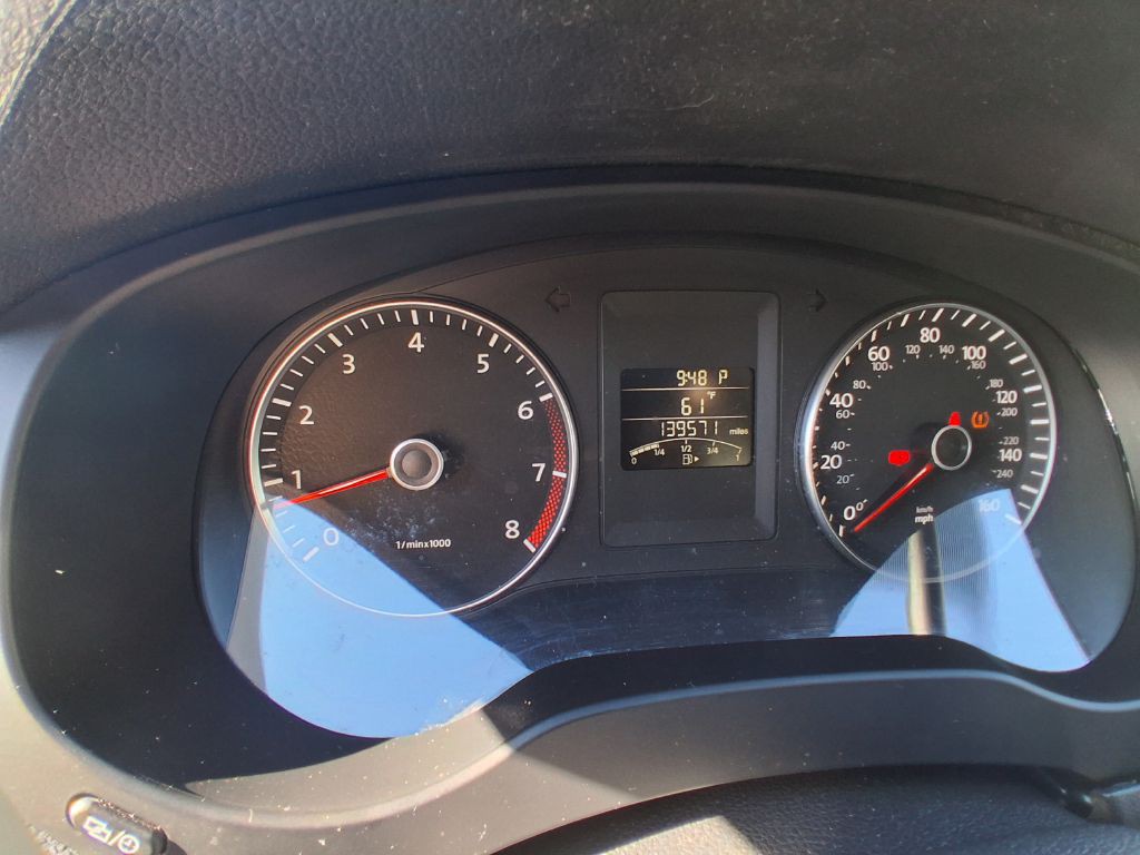 2012 Volkswagen Jetta Image 14