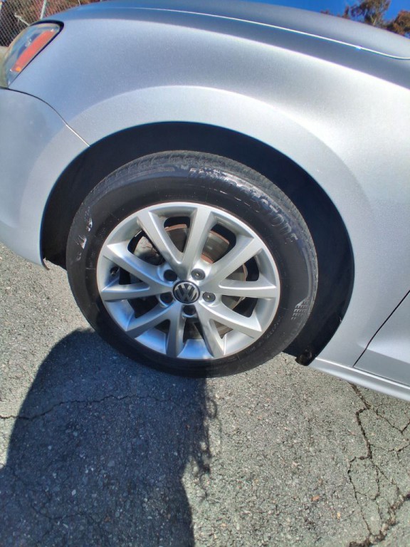 2012 Volkswagen Jetta Image 15