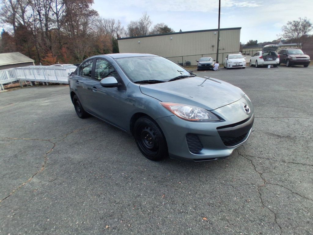 2013 Mazda Mazda3 Image 3