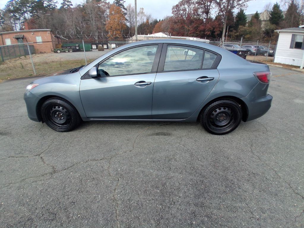 2013 Mazda Mazda3 Image 8