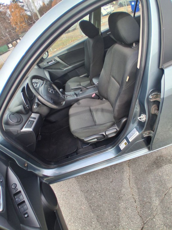 2013 Mazda Mazda3 Image 9