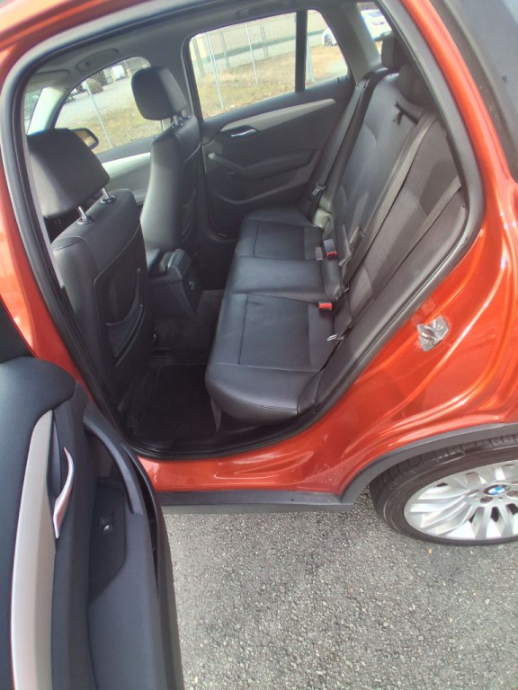 2013 BMW X1 Image 11