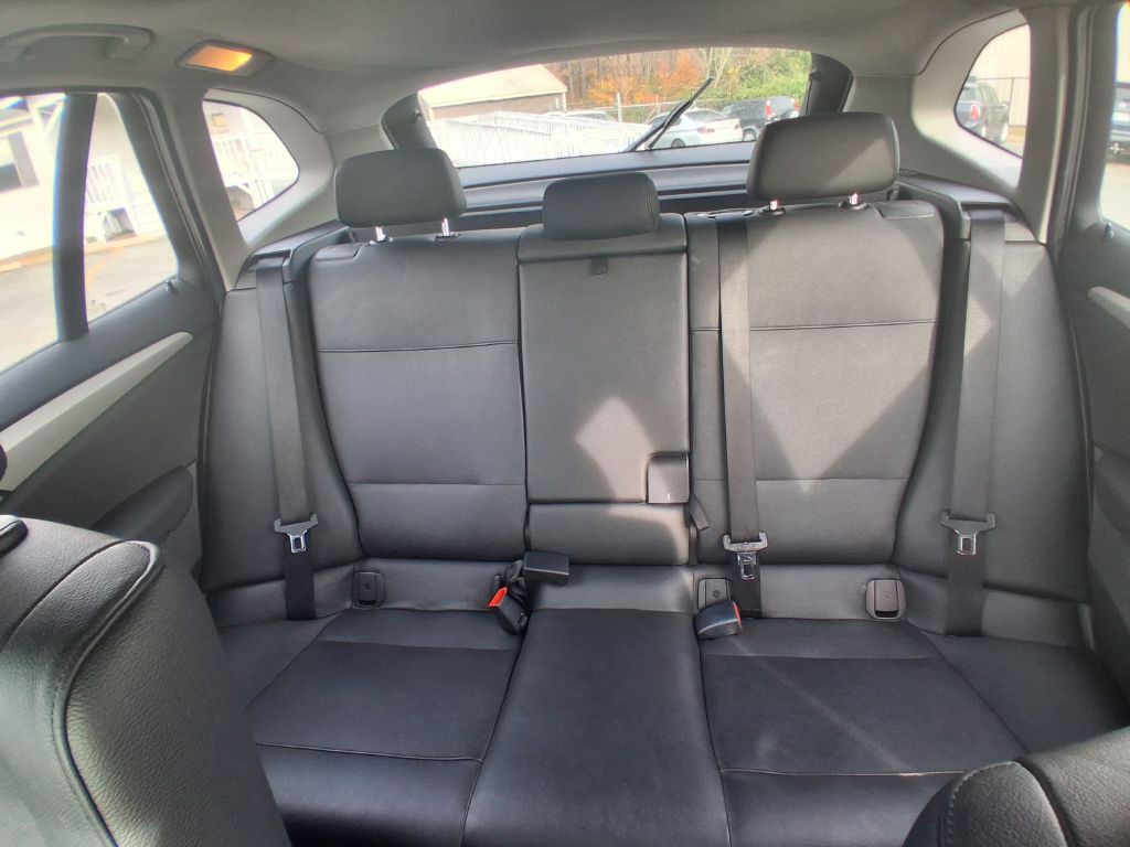 2013 BMW X1 Image 12