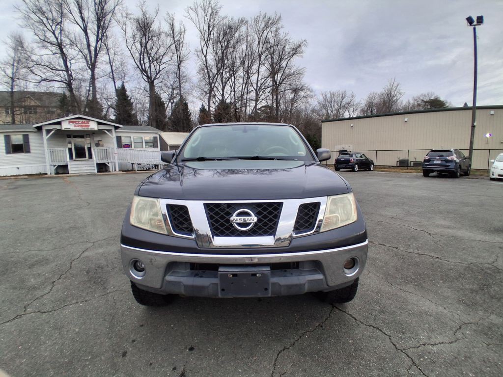 2010 Nissan Frontier Image 2
