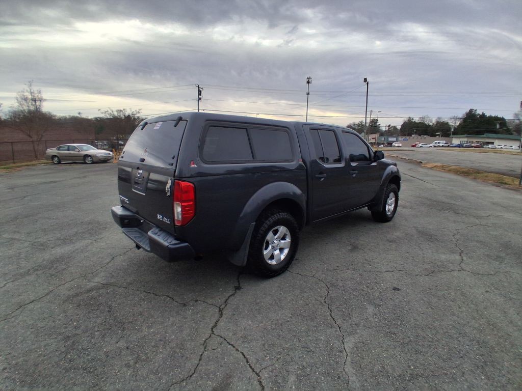 2010 Nissan Frontier Image 4