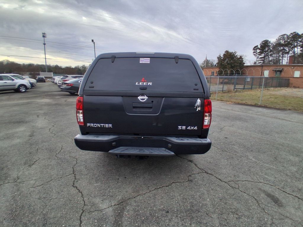 2010 Nissan Frontier Image 5