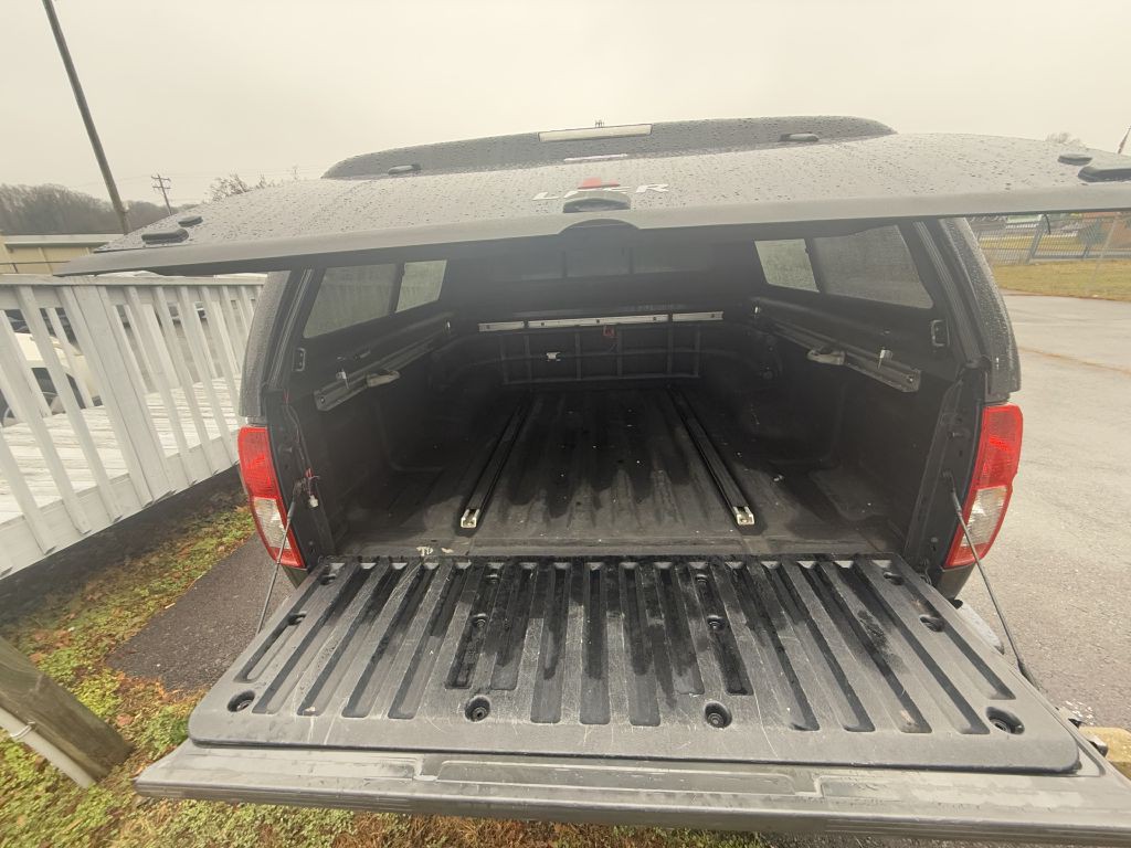 2010 Nissan Frontier Image 9