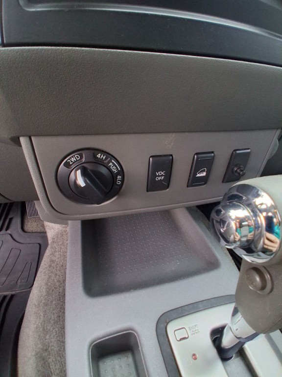 2010 Nissan Frontier Image 12