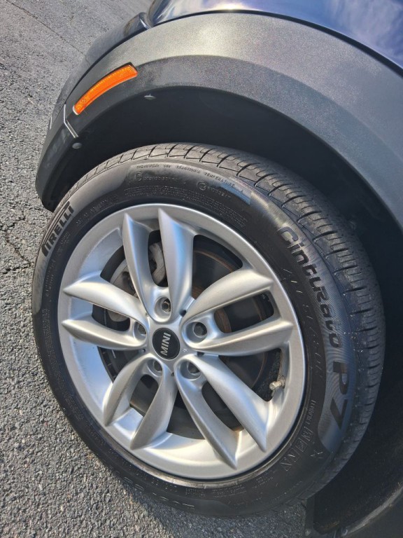 2014 MINI Cooper Image 10