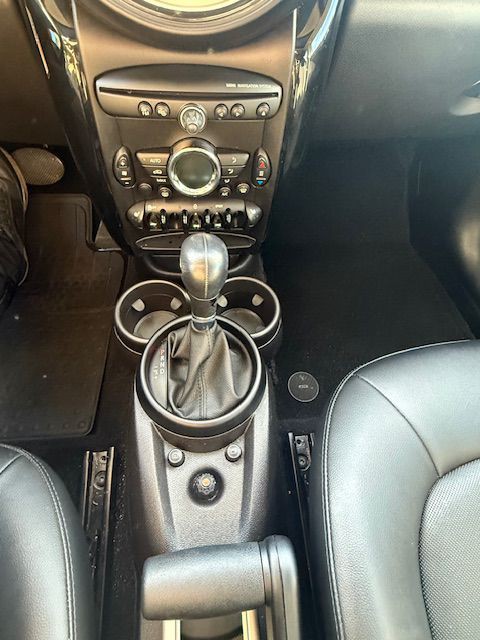 2014 MINI Cooper Image 12