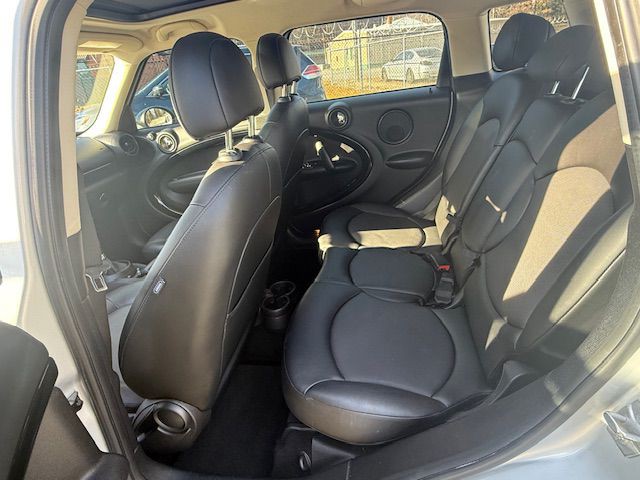 2014 MINI Cooper Image 15