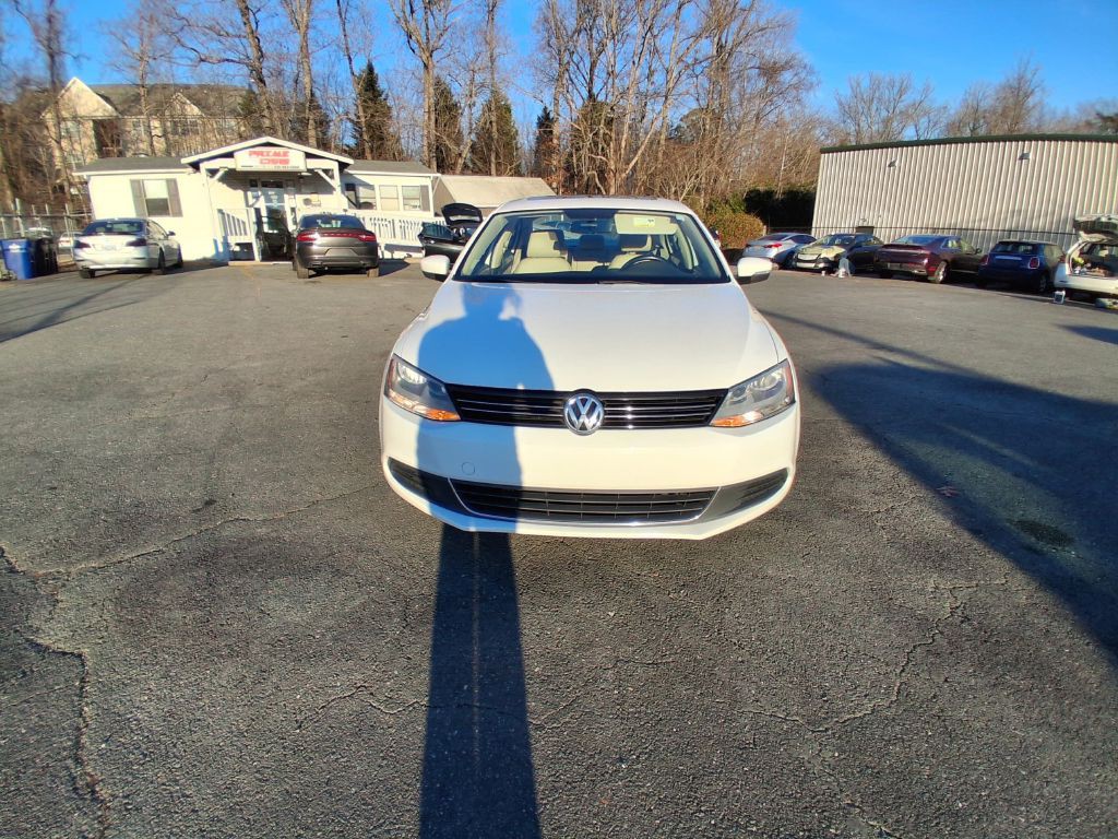 2014 Volkswagen Jetta Image 2