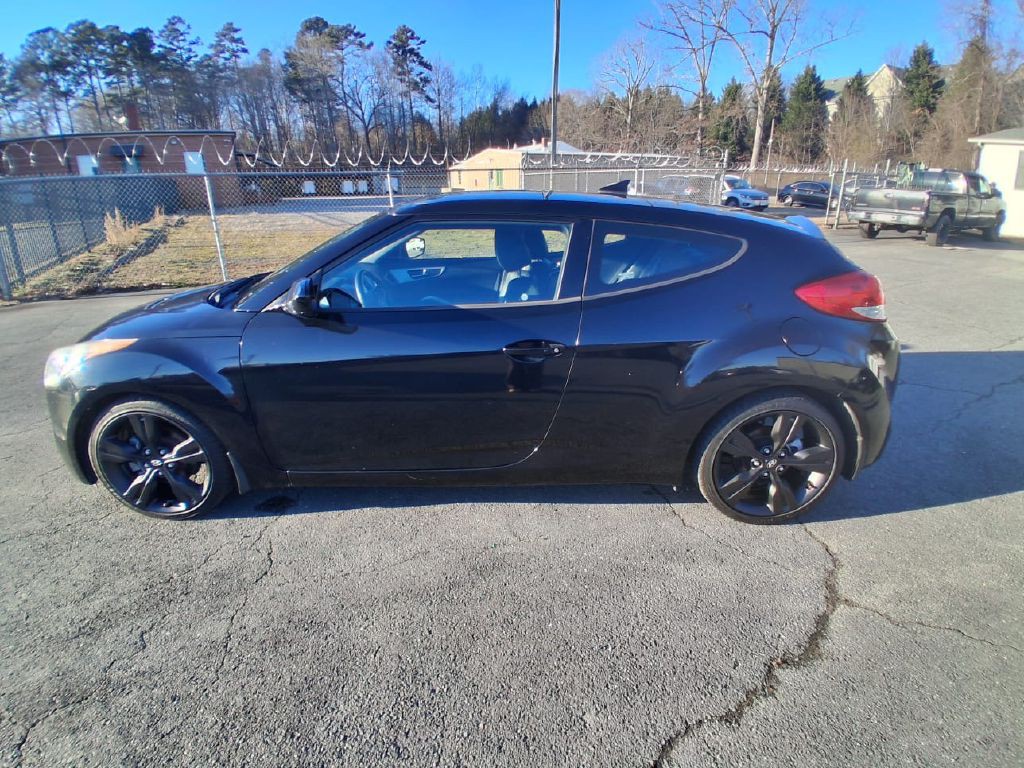 2015 Hyundai Veloster Image 8