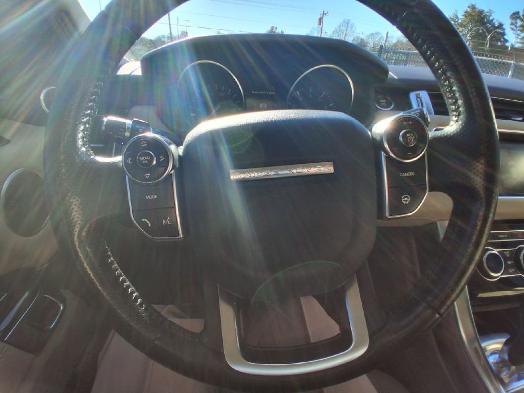 2014 Land Rover Range Rover Sport Image 17