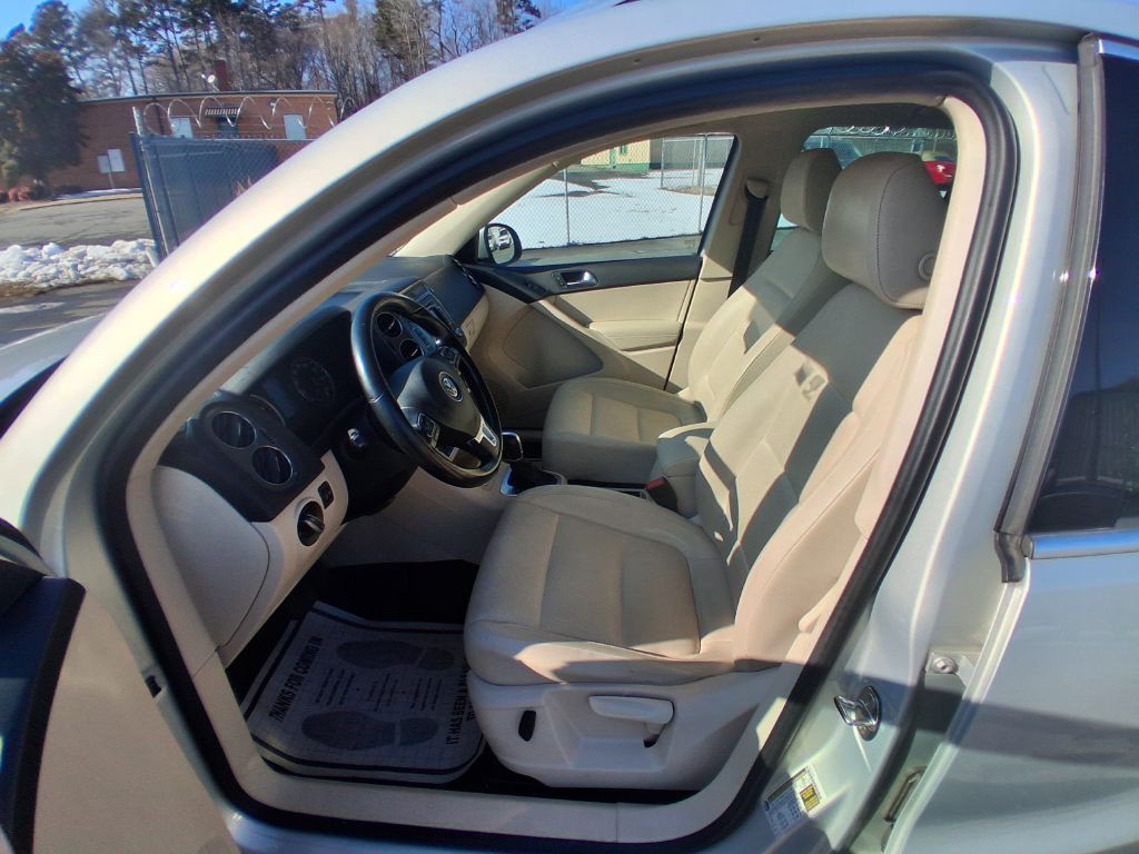 2014 Volkswagen Tiguan Image 9