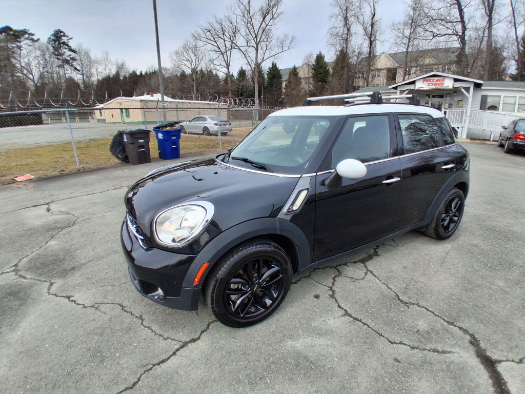 2016 MINI Cooper Image 1