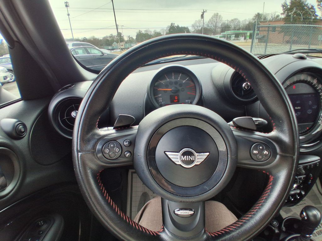 2016 MINI Cooper Image 15