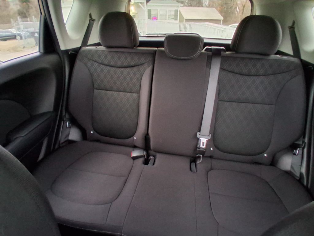 2015 Kia Soul Image 12