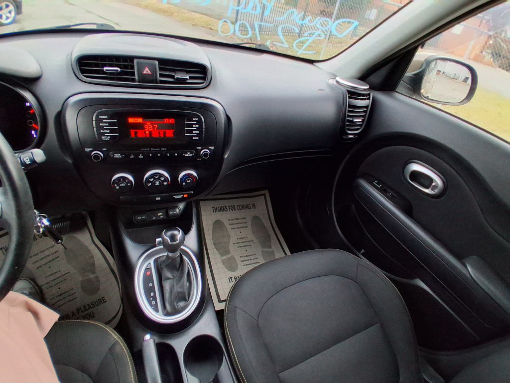 2015 Kia Soul Image 14