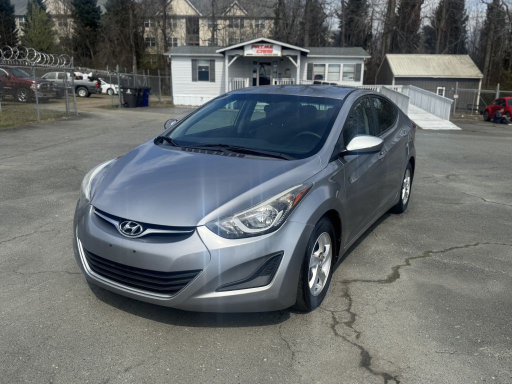 2015 Hyundai Elantra Image 1