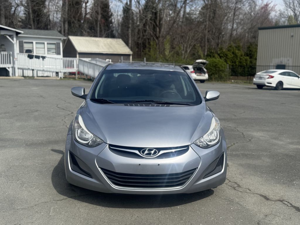 2015 Hyundai Elantra Image 8