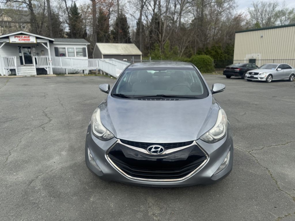 2014 Hyundai Elantra Image 8