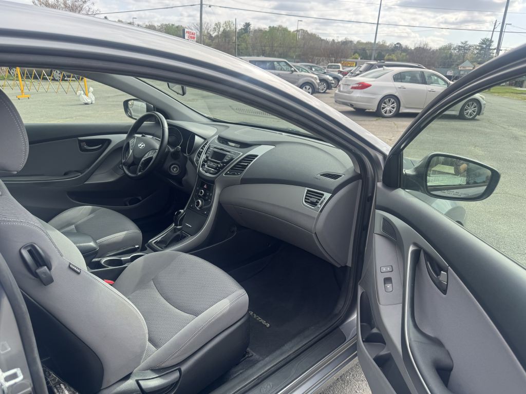 2014 Hyundai Elantra Image 11