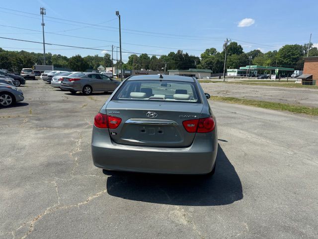 2010 Hyundai Elantra Image 4
