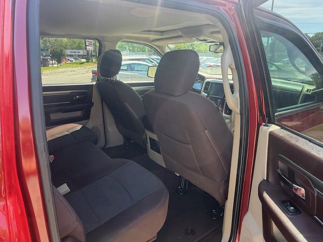 2015 RAM 1500 Image 11