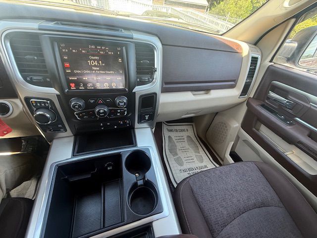 2015 RAM 1500 Image 17