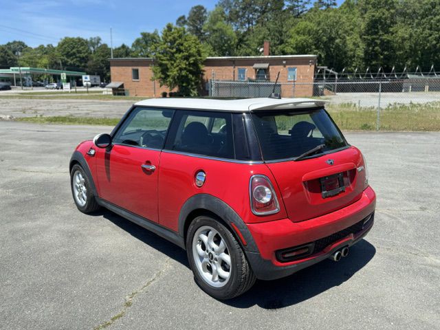 2013 MINI Cooper Image 3