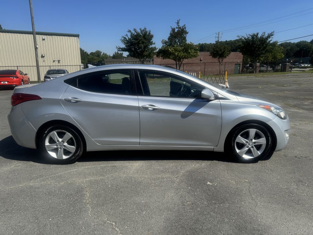 2013 Hyundai Elantra Image 6