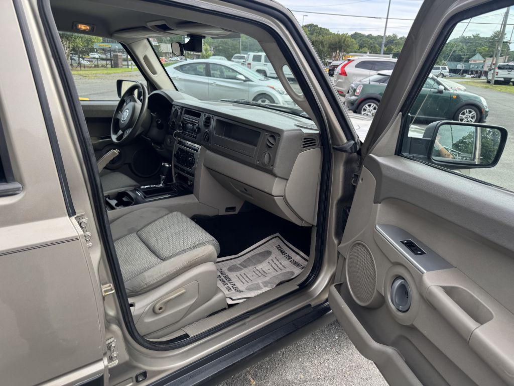 2006 Jeep Commander Image 11
