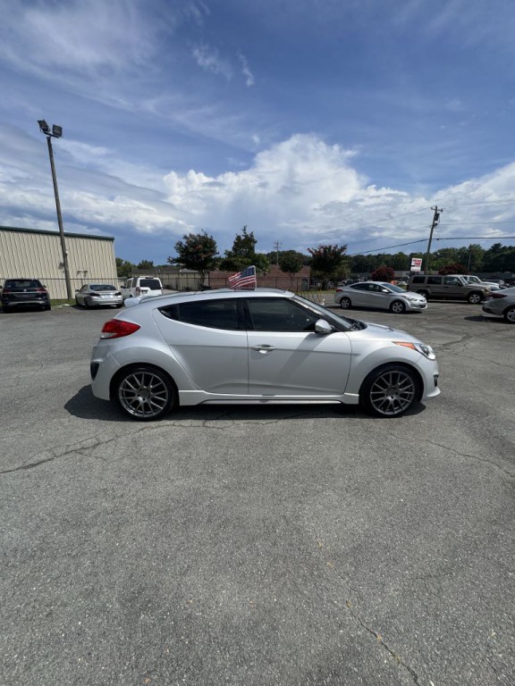 2014 Hyundai Veloster Image 6