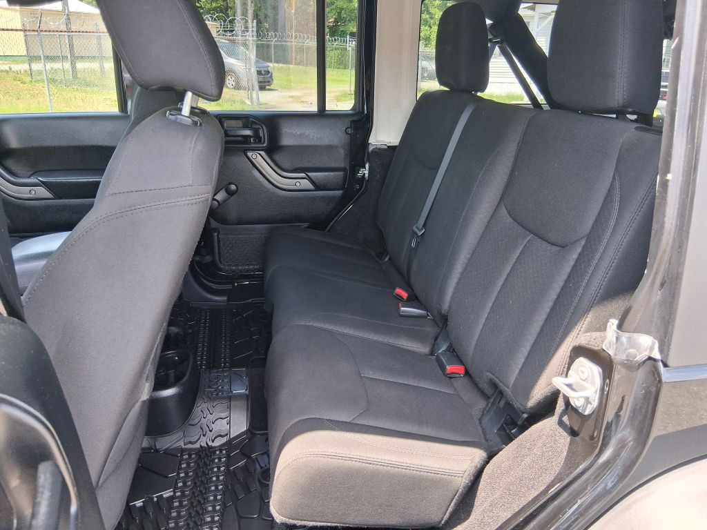 2017 Jeep Wrangler Unlimited Image 8