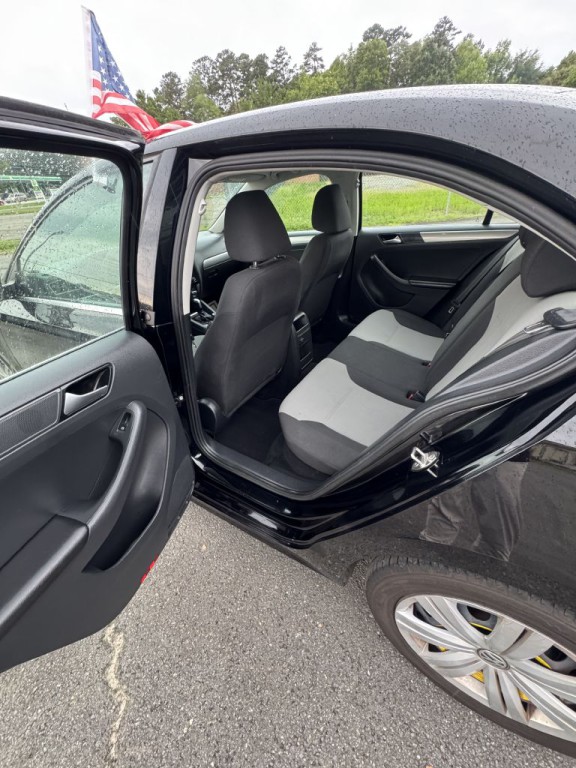 2017 Volkswagen Jetta Image 10