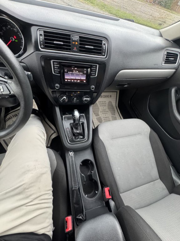 2017 Volkswagen Jetta Image 18